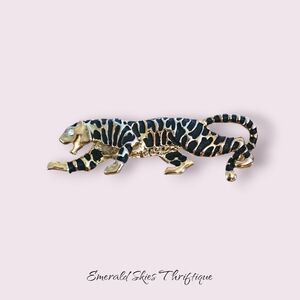 Vintage tiger‎ brooch